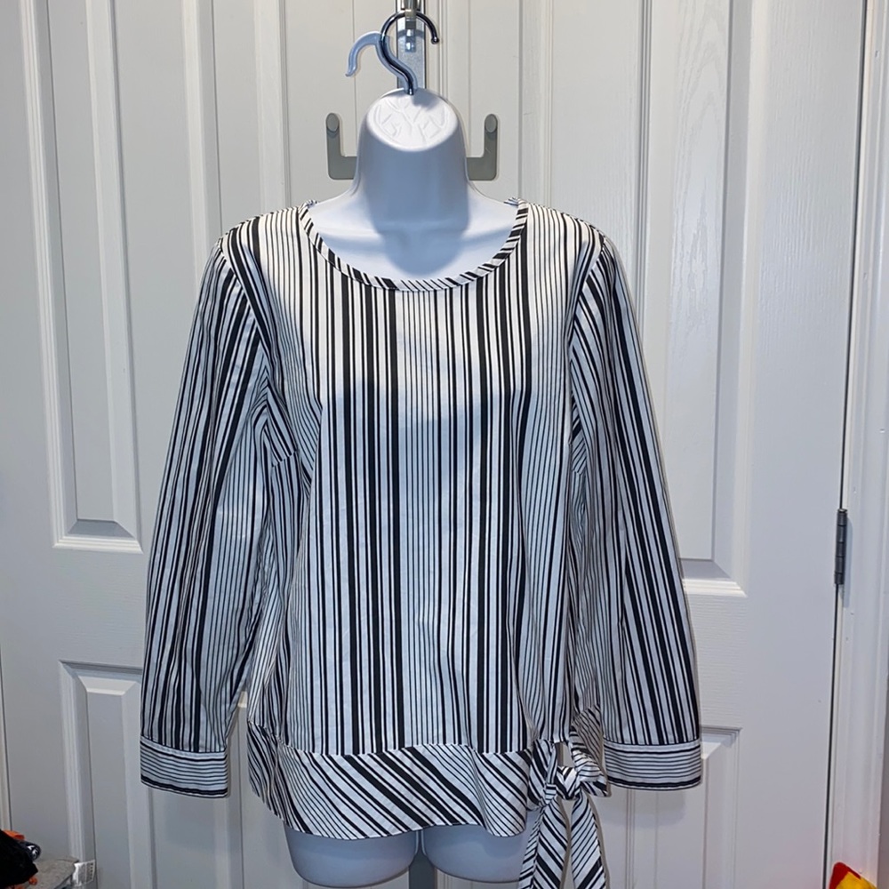 Women’s Talbots black white striped long sleeved blouse shirt, size M